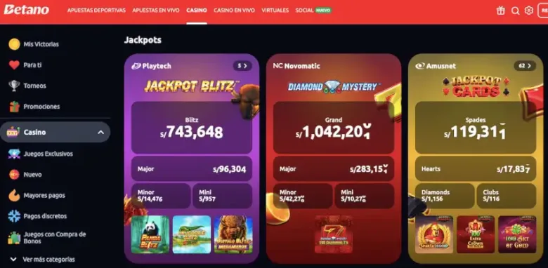Sección de jackpots del casino de Betano con tres columnas de premios acumulados de Playtech, NC Novomatic y Amusnet, cada una mostrando montos en soles junto a miniaturas de tragamonedas.